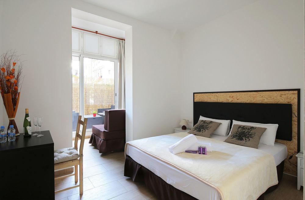 Hostal Balkonis Барселона Экстерьер фото