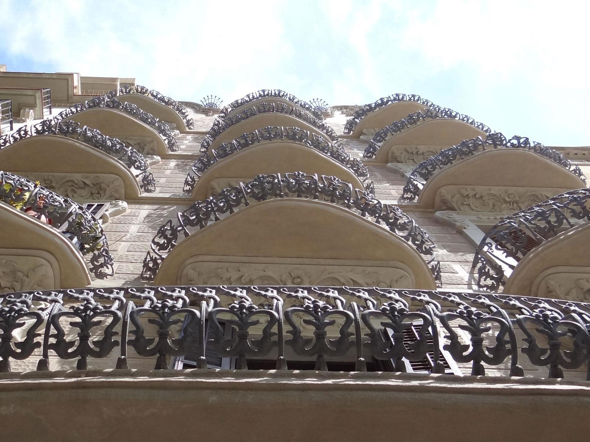 Hostal Balkonis Барселона Экстерьер фото